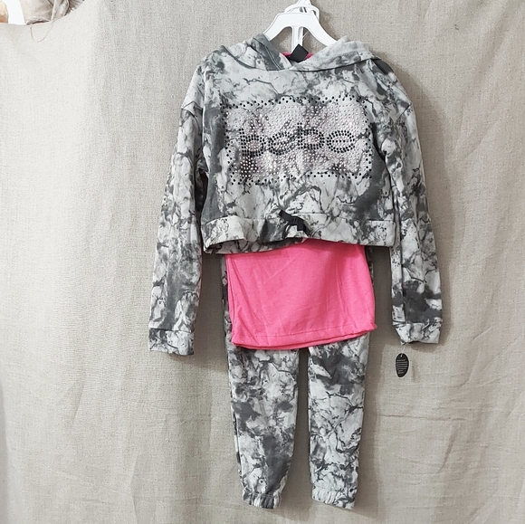 bebe Other - bebe set 3 pice size small(7-8)Girls sweaters hooded shirts joggers